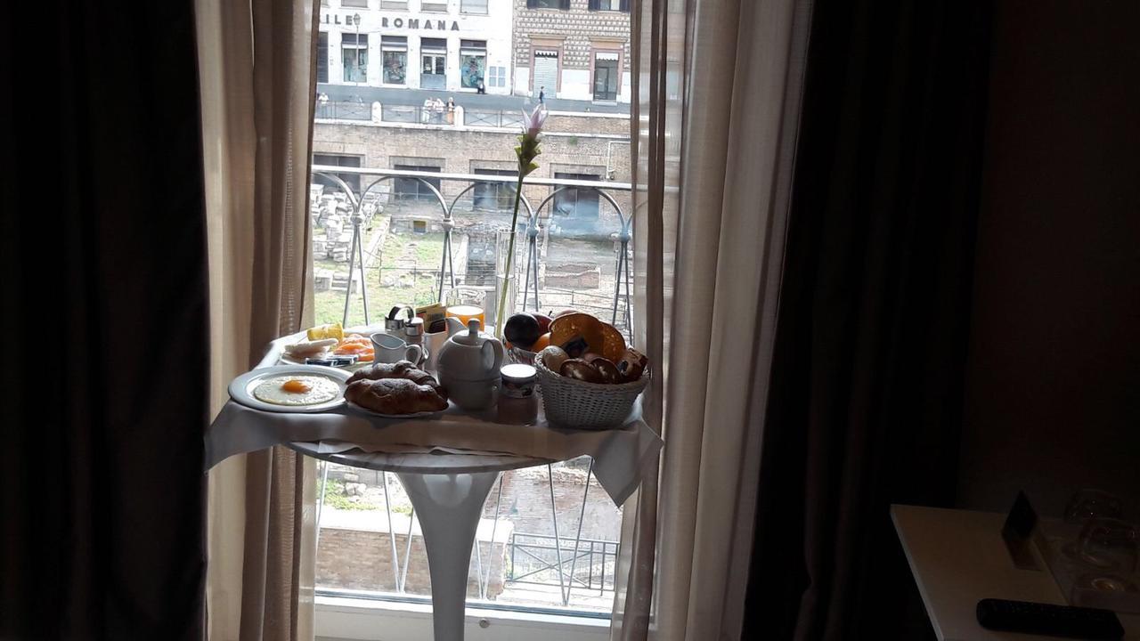 Maison Torre Argentina روما المظهر الخارجي الصورة